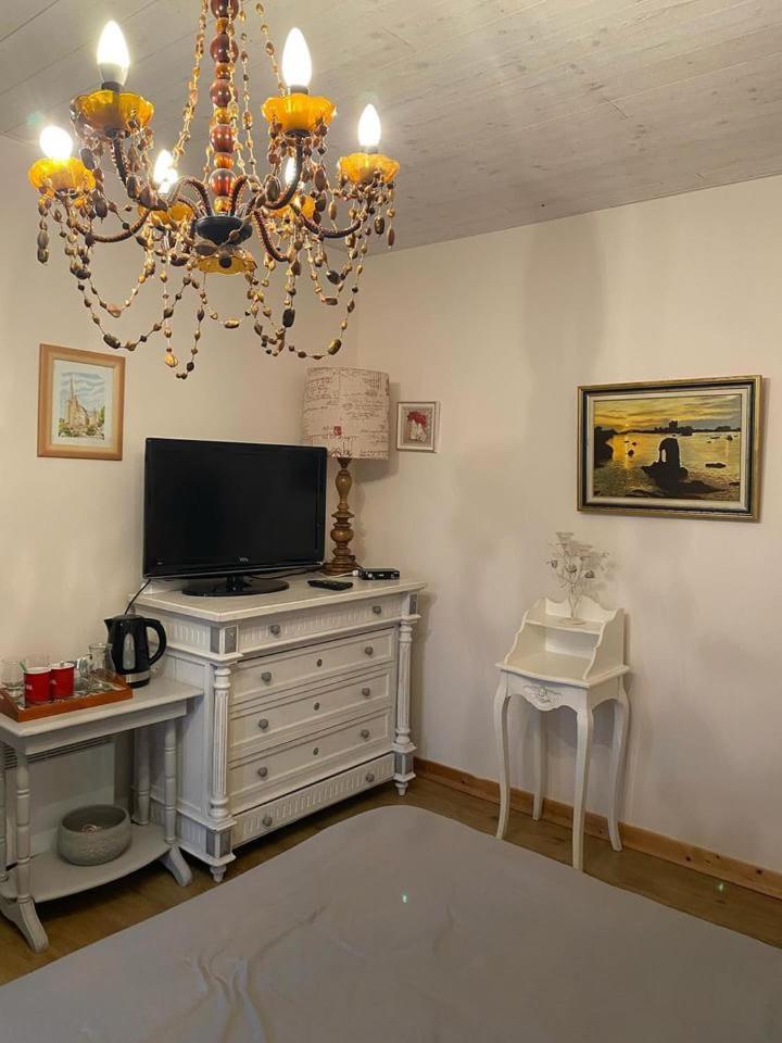 La Marine Louannec Apartment Exterior photo